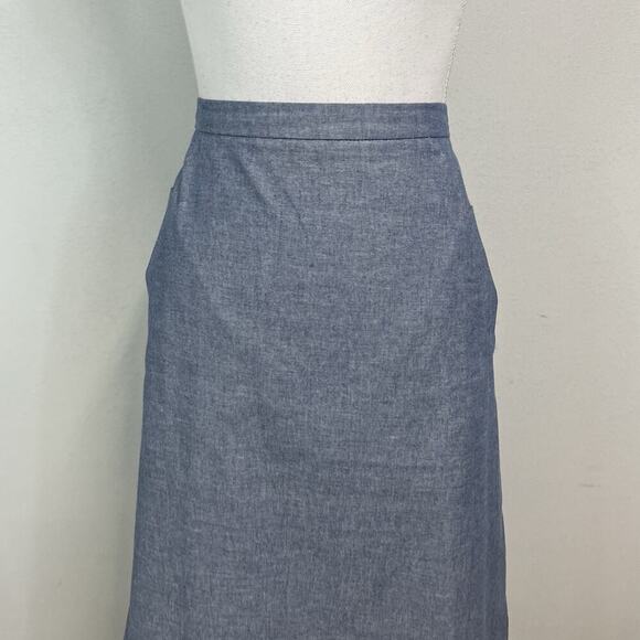 Kasper Skirt size 10 Blue Chambray Knee A Line Pockets Modest Casual Career - Picture 3 of 9